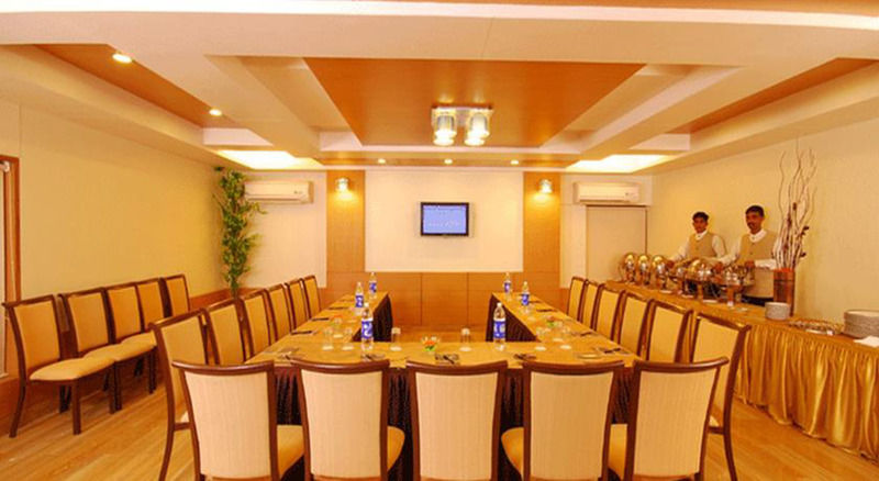 Hotel Sadanand Regency Pimpri-Chinchwad Exterior foto